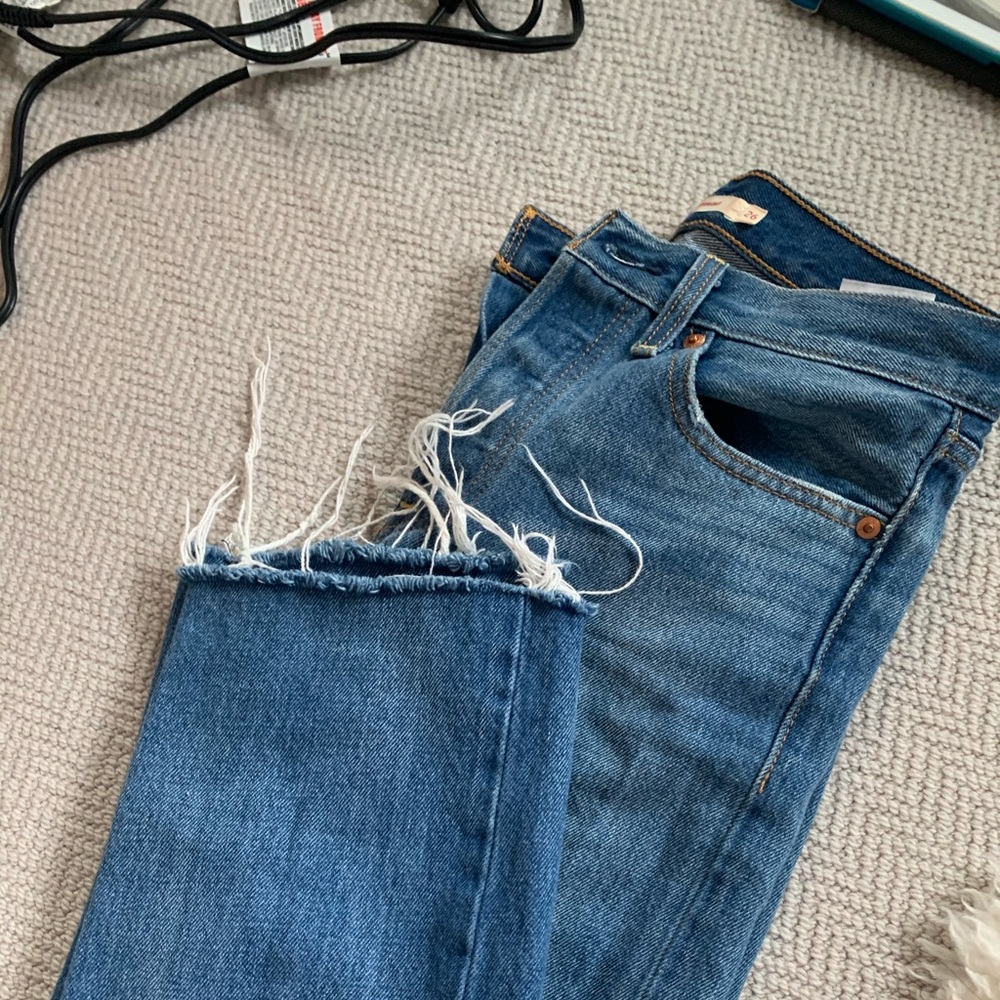levi wedgie straight jeans